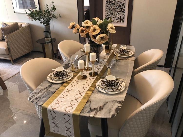 爱情花园里展示中心